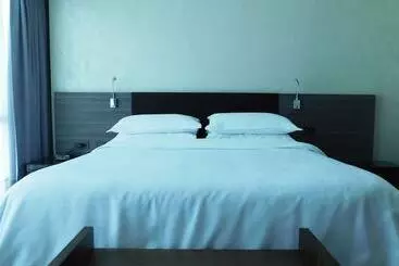 Отель Wyndham Monterrey Ambassador Centro