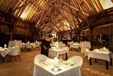 هتل Sofitel Kia Ora Moorea Beach Resort