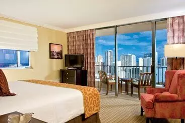 Отель Wyndham Vacation Resorts Royal Garden At Waikiki