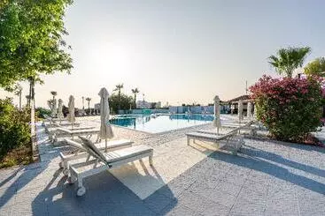 Hotel Adelais Bay