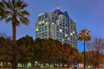 فندق Hilton Los Angeles North/glendale