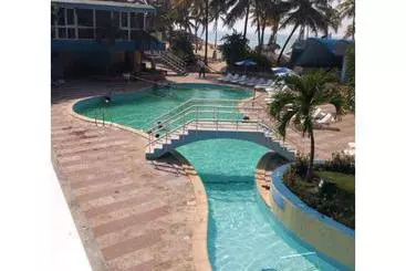 هتل Villa Los Pinos