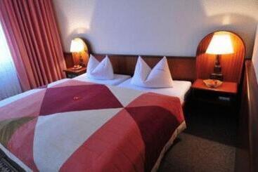 ホテル Luginsland