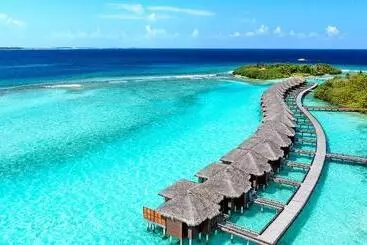 Sheraton Maldives Full Moon Resort & Spa