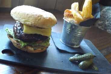 Отель Hadley Bowling Green Inn