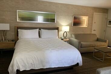 فندق Holiday Inn Diamond Bar   Pomona, An Ihg