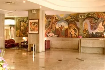 酒店 Golden Dragon