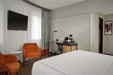 هتل Radisson Red Berlin Kudamm