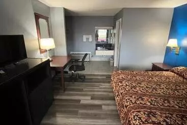 هتل Executive Inn And Suites Jackson