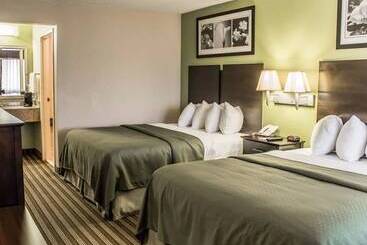 فندق Quality Inn Kenly I 95