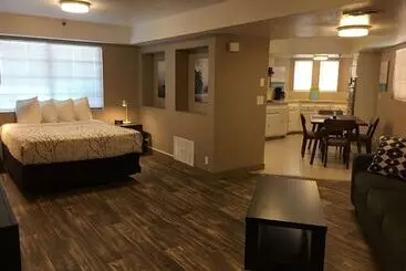 فندق Rancho San Diego Inn & Suites