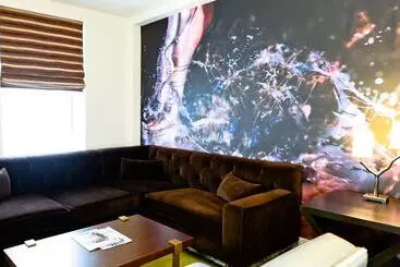 هتل Tuscany By Luxurban