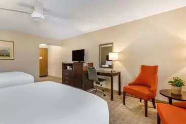 בית מלון כפרי Best Western Plus Monterey Inn