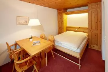 Отель Laaxerhof