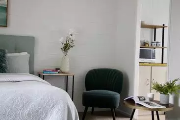 هتل Oceans 88 Whitianga Coastal Suites