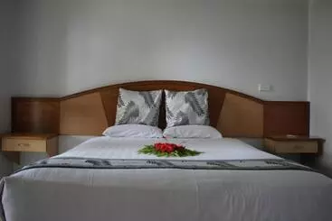 Отель Capricorn International