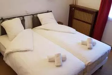 فندق Chez Jeannette