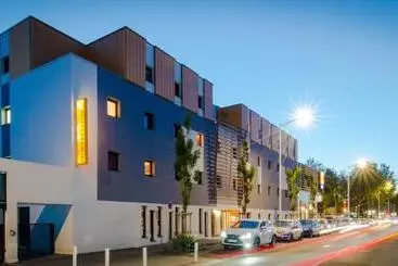 هتل Première Classe La Rochelle Centre   Les Minimes