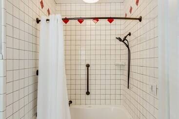 Hotel The Applewood Manor