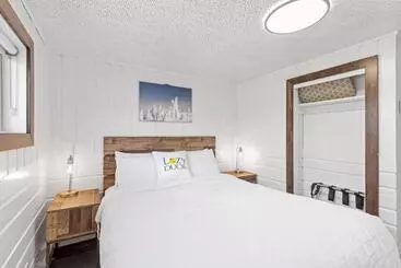 מוטל Lazy Duck Inn