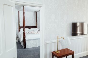 فندق Duke Of Cornwall