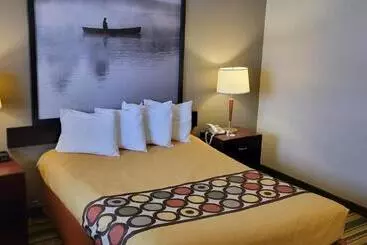 酒店 Jolly Roger Inn & Resort