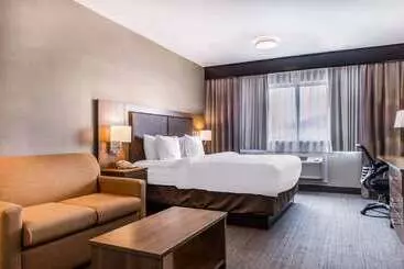 Quality Hotel Dorval Aeroport