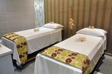 ホテル Dann Carlton Bucaramanga