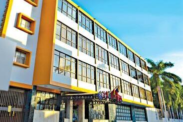 فندق Genova Centro