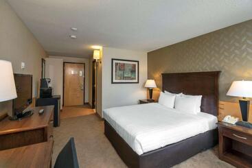 فندق Prestige Riverside Lodge Quesnel