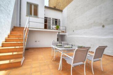 شقق خاصة سياحية Amilcar House By Slow Villas