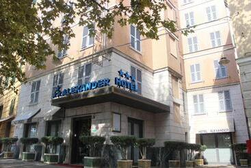 Szálloda New Alexander