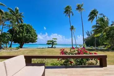 Turistihuoneistot Villa Tiarenui