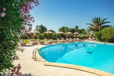 Отель Is Molas Resort