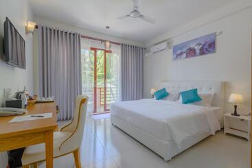 پانسیون White Sand Dhigurah