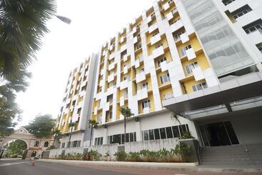پانسیون Reddoorz Apartment Near Summarecon Mall Serpong