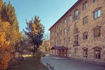 Hotel Apricot Aghveran Resort