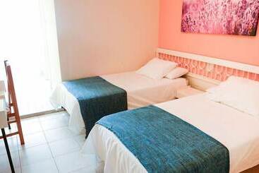 Hostal Isla Playa
