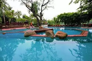 Hotel Kandawgyi Palace