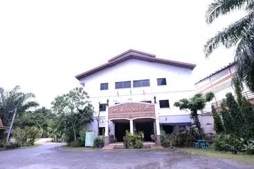 هتل Ashram Kanabnam Resort