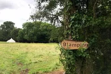 Hotelli Goblin Coombe Glamping