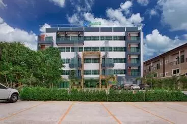 Hotelli Jj Residence Phuket Town