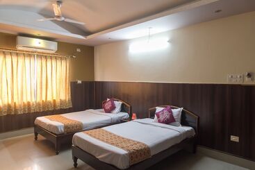 Hotel Oyo 6996 Near Beltola