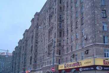 آپارتمان Lakshmi Rooms Park Pobedy