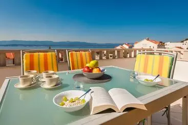 ツーリストアパートメント Sunset Apartments