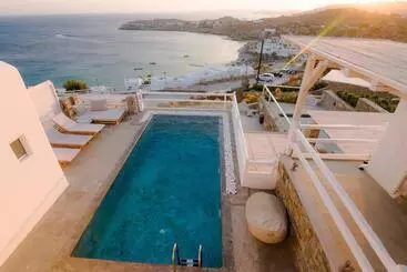 Aparthotel Eden View Suites & Villas