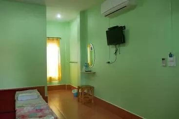Hotel Kwanjai Resort