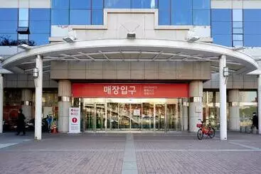 Turistihuoneistot Travel House