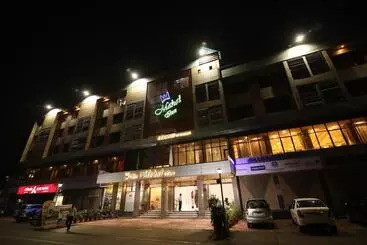 Hotel The Mahal Inn