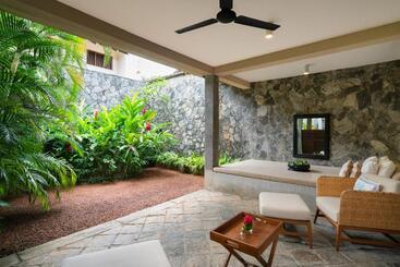 Pensió Taru Villas The Long House   Bentota